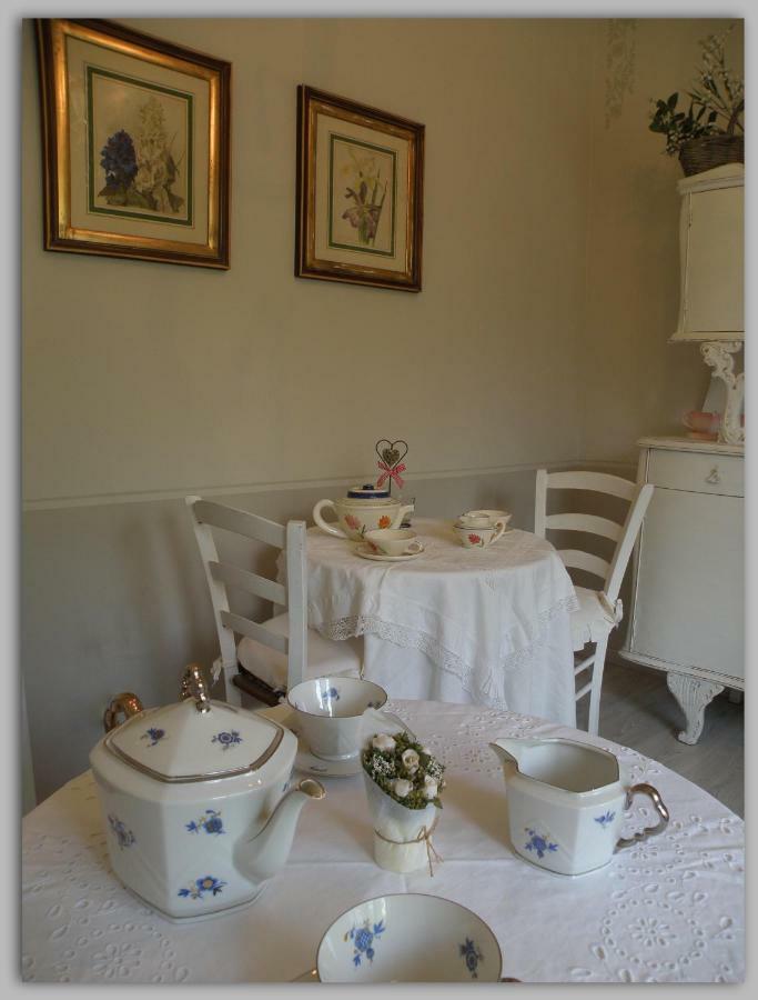Cascina Luvot Bed & Breakfast Melazzo Exterior photo